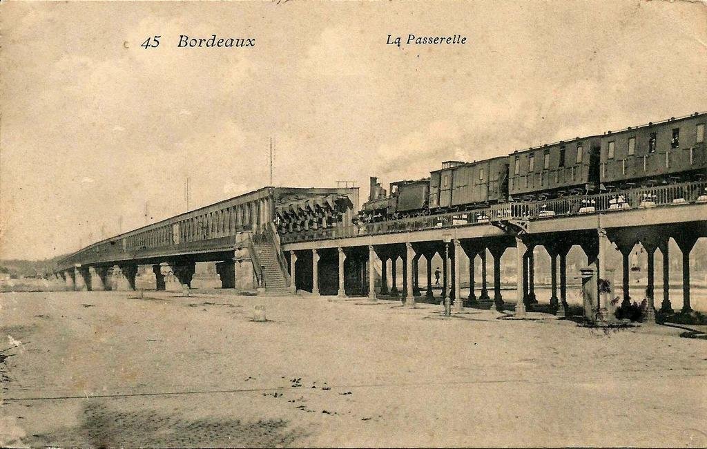 Bordeaux Passerelle 45.jpg