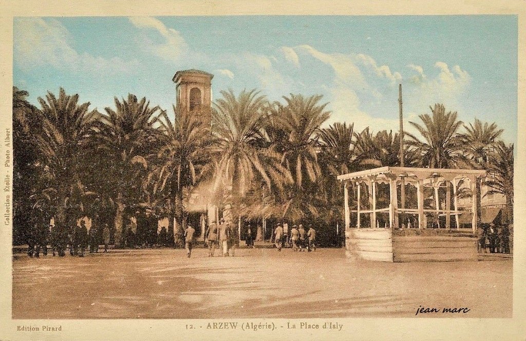 Arzew - La Place d'Isly (version colorisée).jpg