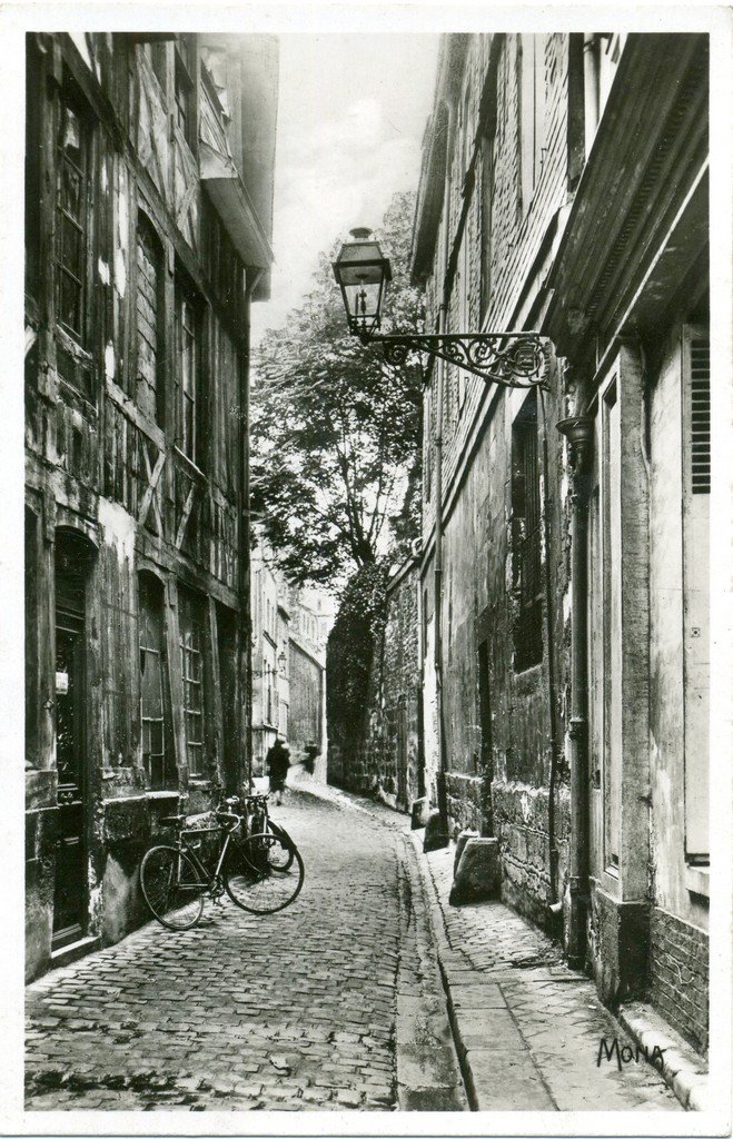 76-Rouen-Rue des Fosses Louis VIII.jpg