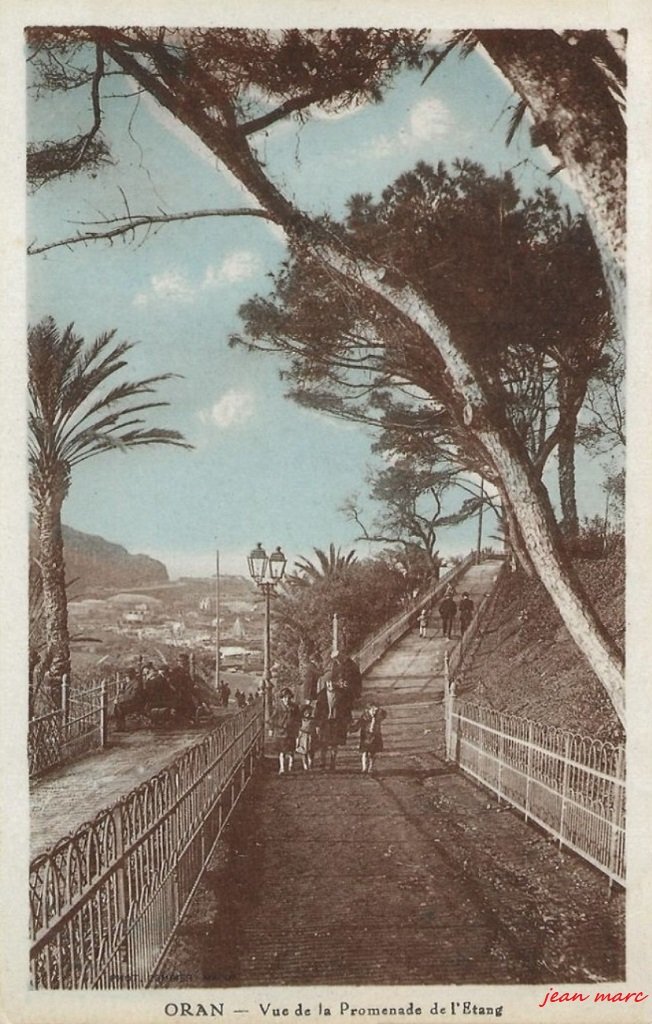 Oran - Vue de la Promenade de Létang.jpg