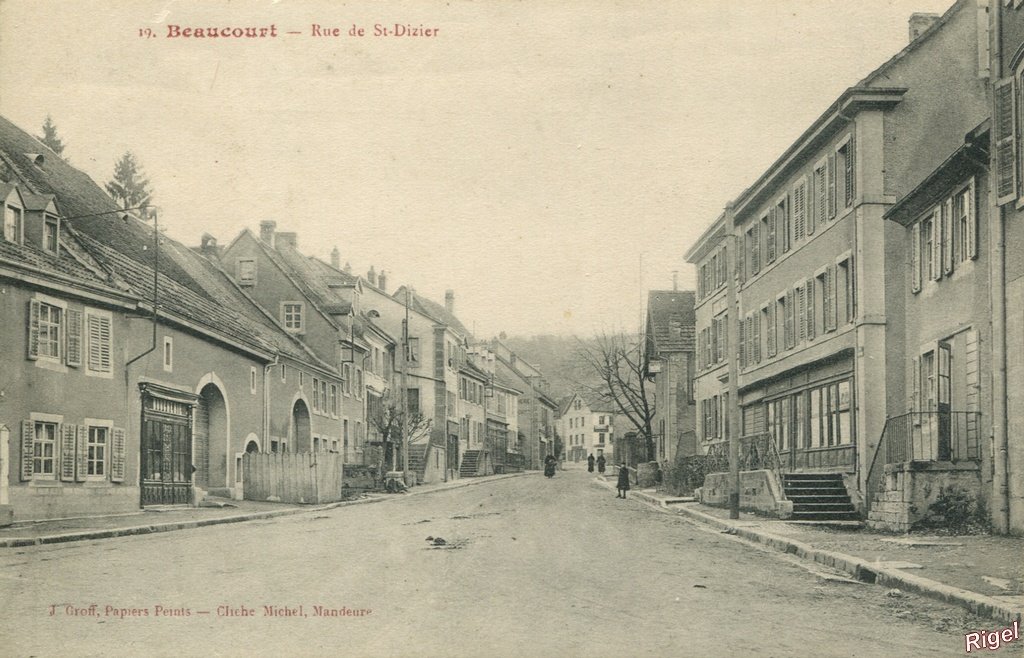 90-Beaucourt - Rue de St-Dizier - 19 J Groff Papiers Peints - Cliché Michel.jpg