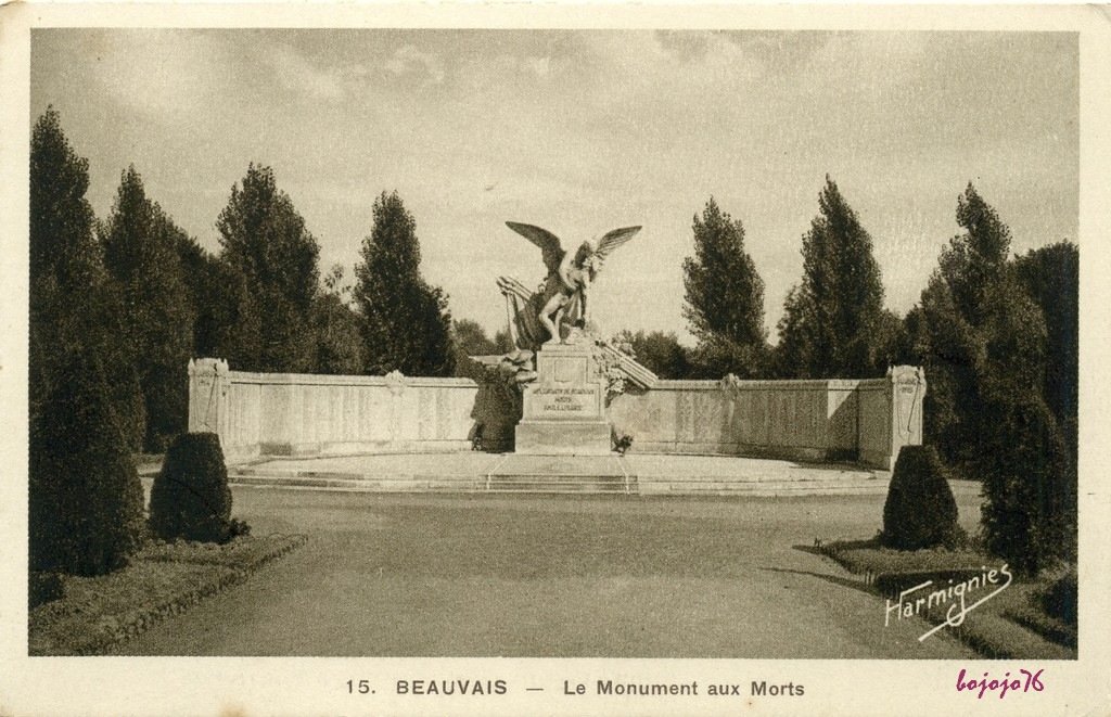 60-Beauvais-Monument aux morts.jpg