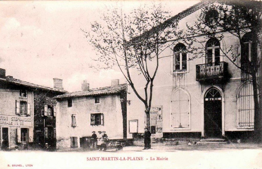 Saint-Martin la Plaine (1) Brunel.jpg