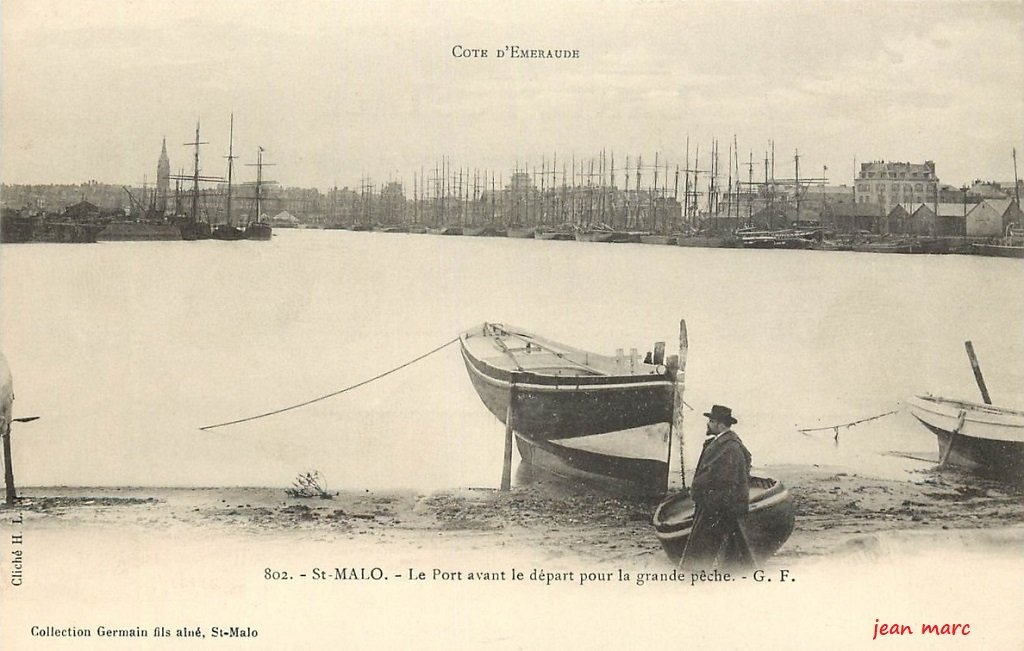 Saint-Malo - Le Port avant le départ pour la grande pêche.jpg