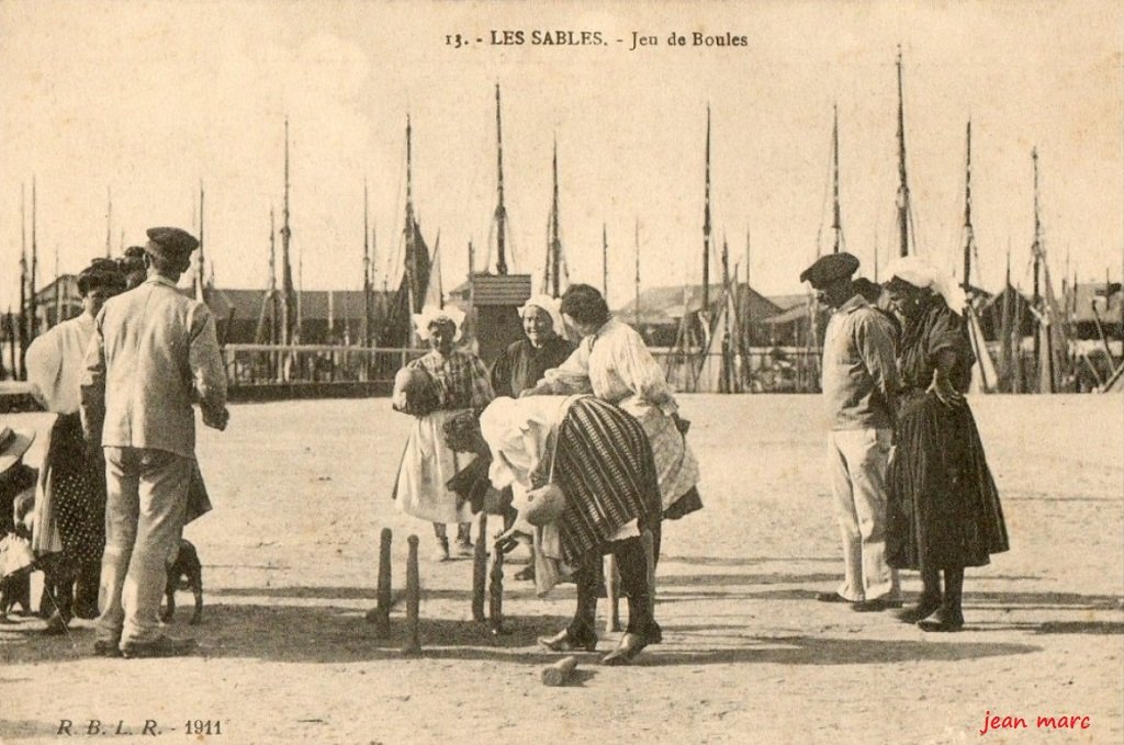 Les Sables - Jeu de boules.jpg