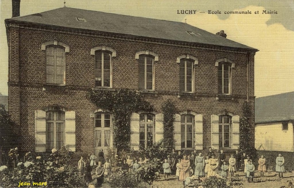 Luchy - Ecole communale et Mairie.jpg