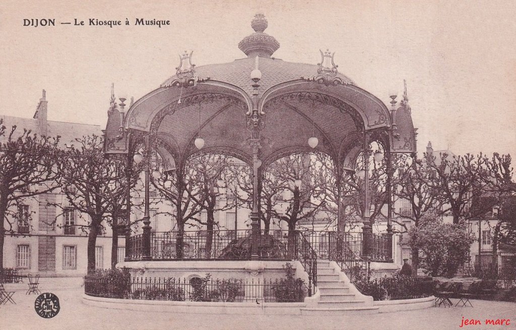 Dijon - Le Kiosque à musique.jpg