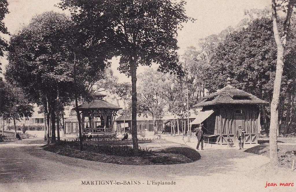 Martigny-les-Bains - L'Esplanade (Edition de l'Etablissement de Martigny).jpg