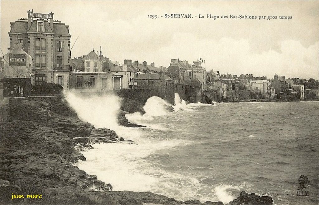 Saint-Servan - La Plage des Bas-Sablons par gros temps.jpg