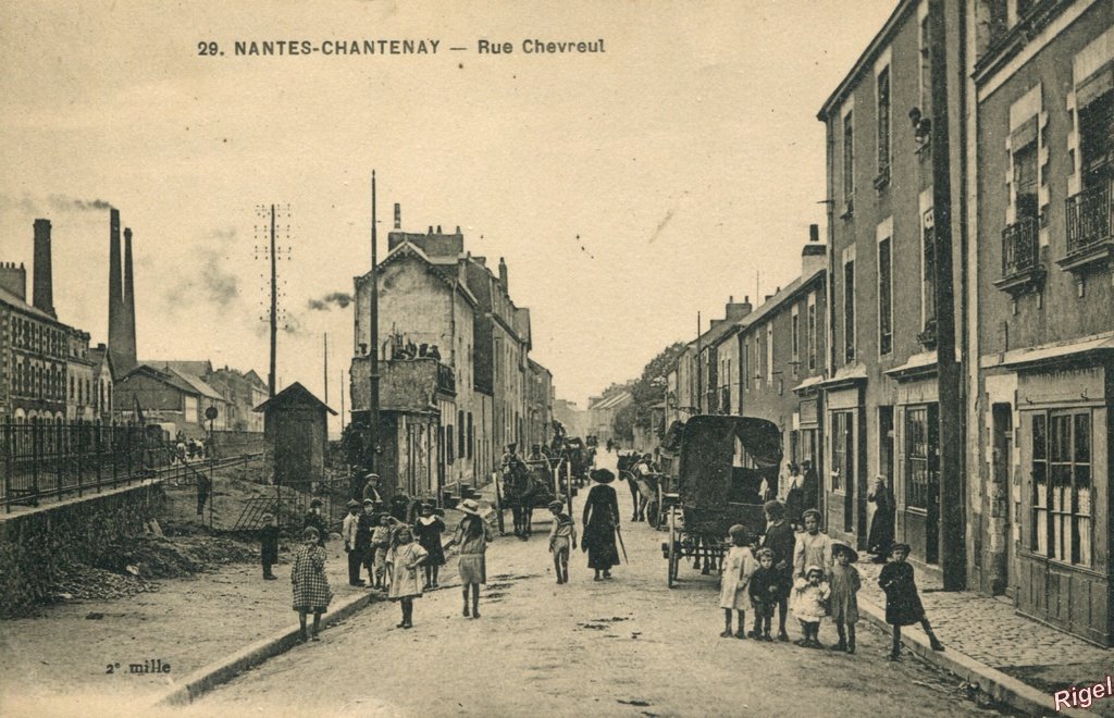44-Nantes - Chantenay - Rue Chevreul - 29 F Chapeau.jpg
