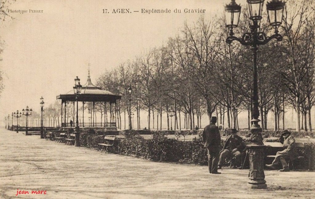 Agen - Esplanade du Gravier.jpg