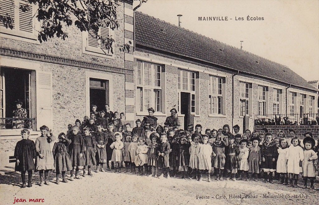 Mainville - Les Ecoles.jpg