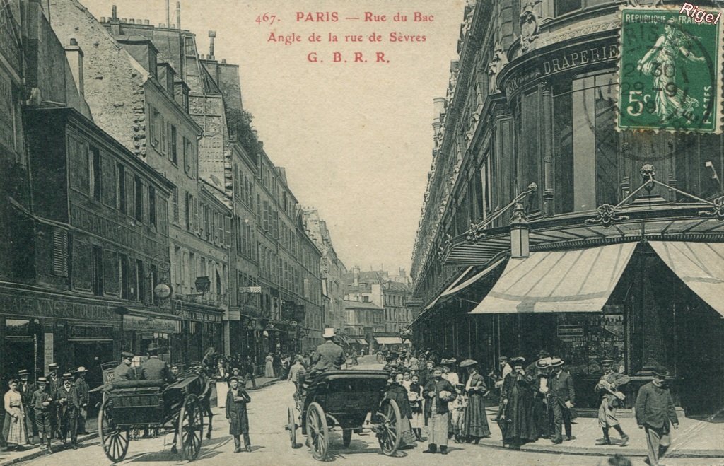 75-7- Rue du Bac angle de la Rue de Sèvres - 467 GBRR.jpg