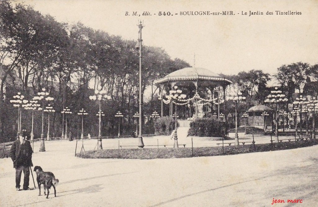 Boulogne-sur-Mer - Le Jardin des Tintelleries.jpg
