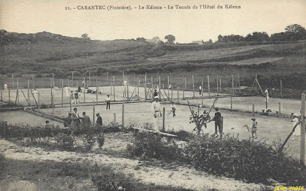 Carantec - Le Tennis de l'Hôtel de Kélenn.jpg
