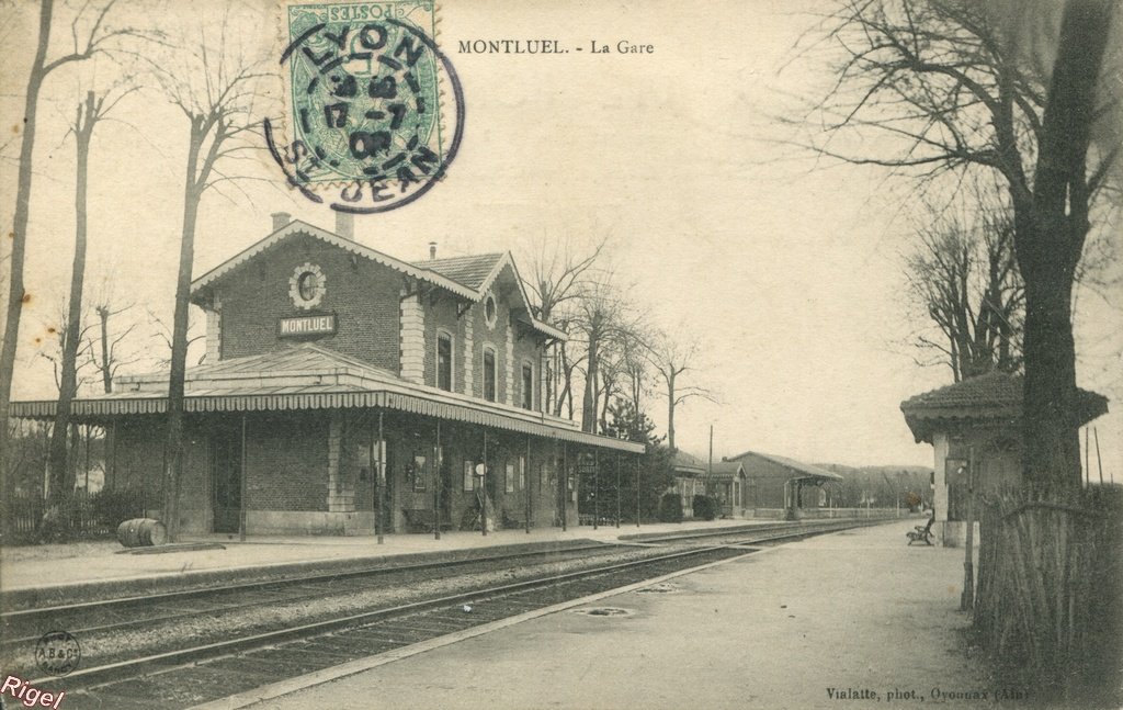 01-Montluel - La gare - Vialatte photo.jpg