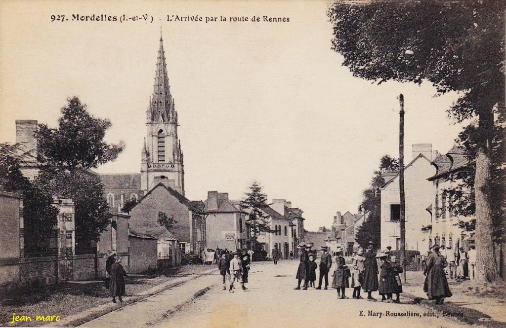 Mordelles - L'Arrivée par la route de Rennes.jpg