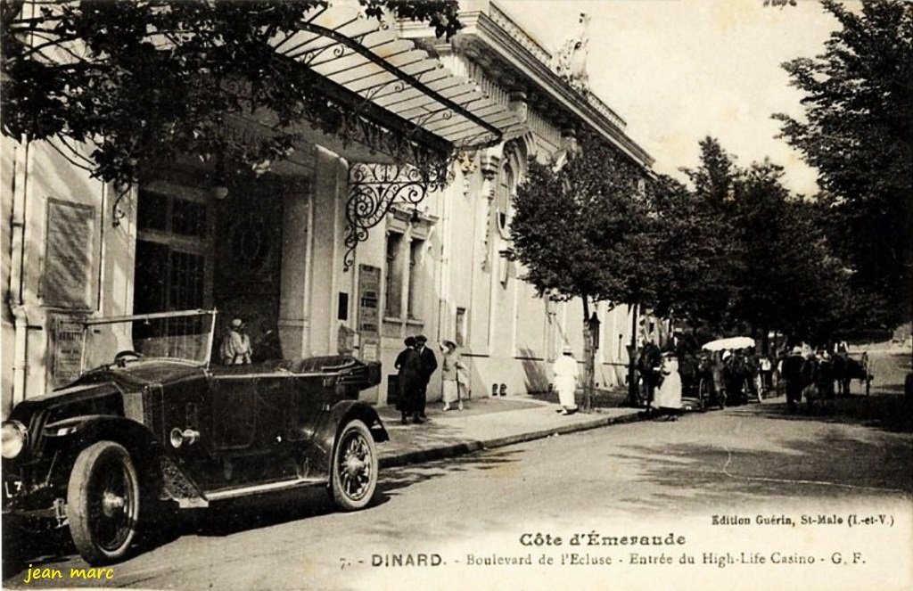 Dinard - Boulevard de l'Ecluse - Entrée du High Life Casino.jpg