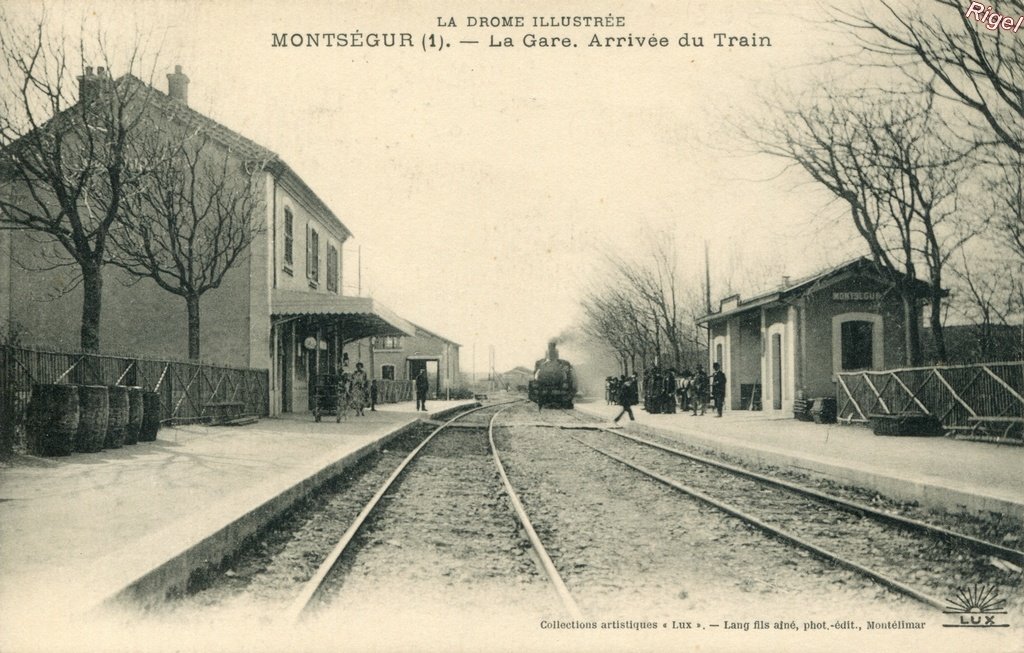 26-Montségur - Gare - Arrivée du train.jpg