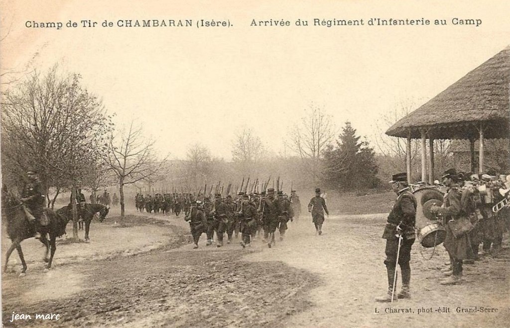 Camp de Chambaran - Arrivée du Régiment d'infanterie au Camp.jpg