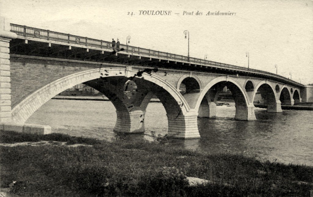 Toulouse - Pont des Amidonniers (24).jpg