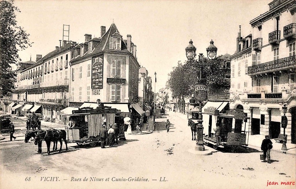 Vichy - Rues de Nimes et Cunin Gridaine.jpg