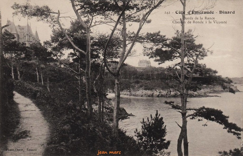 La Vicomté - Bords de la Rance - Chemin de Ronde.jpg