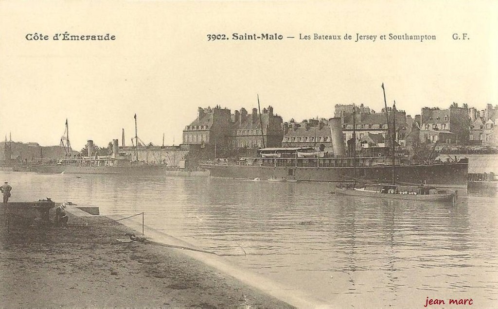 Saint-Malo - Les bateaux de Jersey et Southampton.jpg