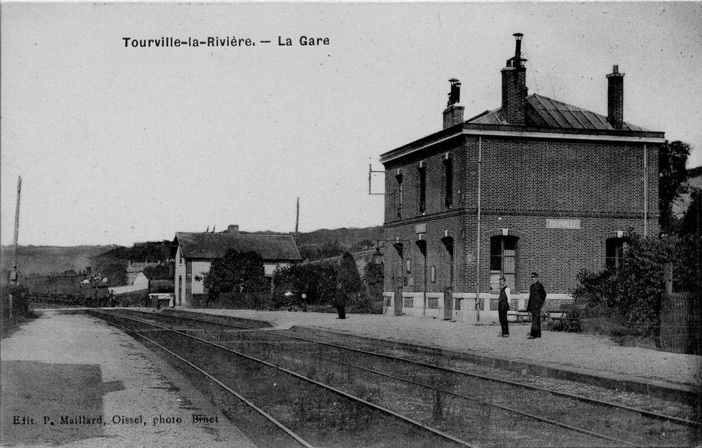 76 - Tourville (1) P. Maillard.jpg
