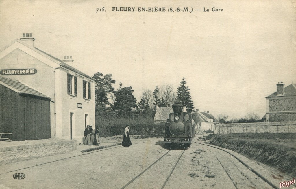 77-Fleury-en-Bière - La Gare - 715 ELD.jpg