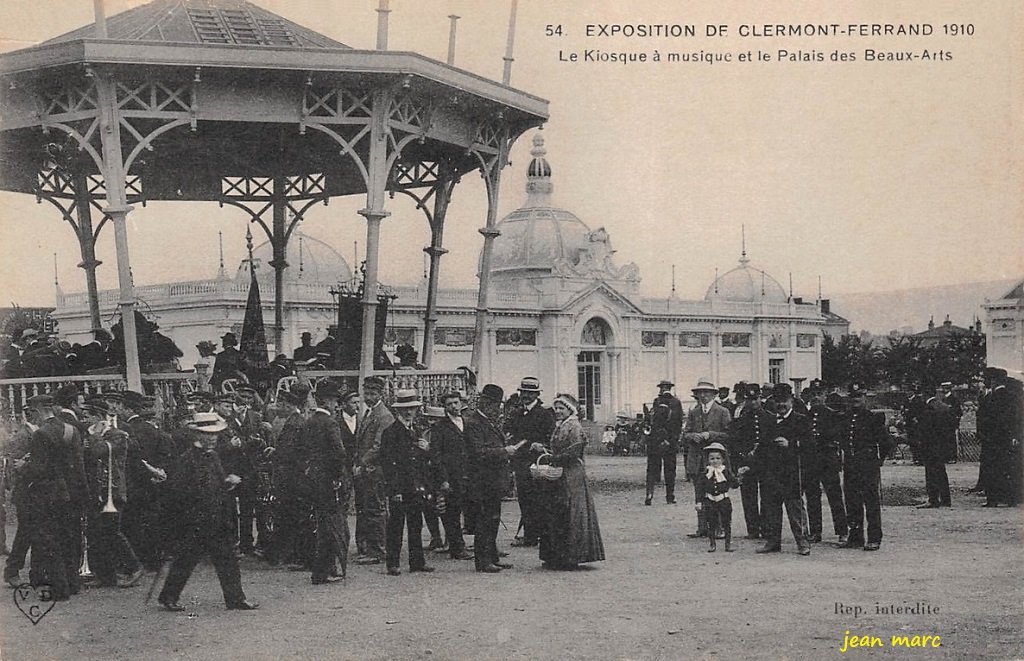 Clermont-Ferrand - Le Kiosque à musique et le Palais des Beaux-Arts - Exposition 1910.jpg