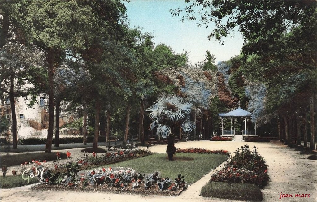 Châteaubriand - Les Terrasses.jpg