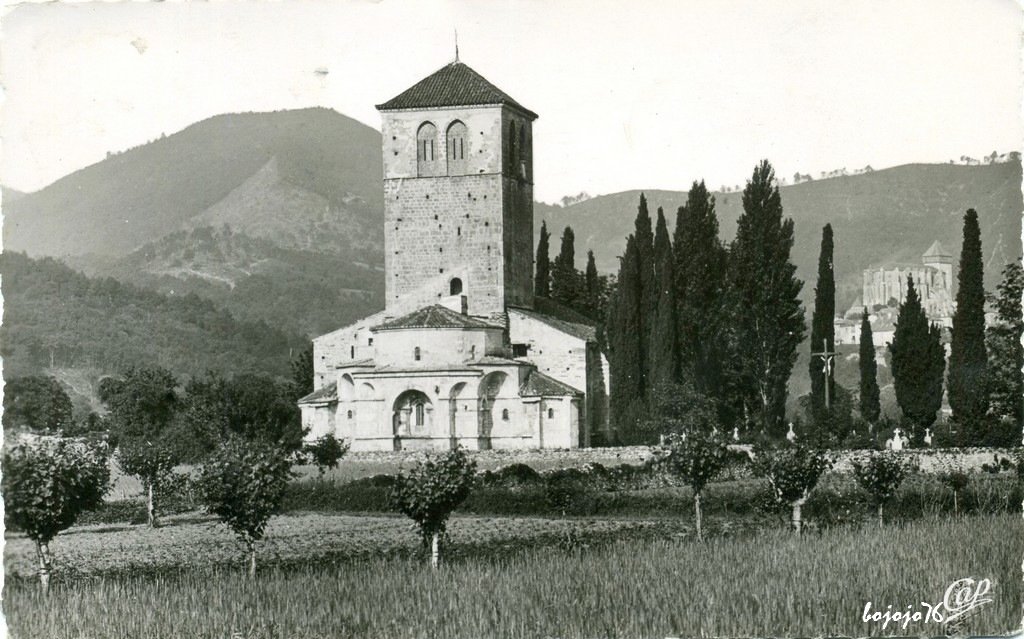 31-Valcabrere-Basilique Saint Just.jpg