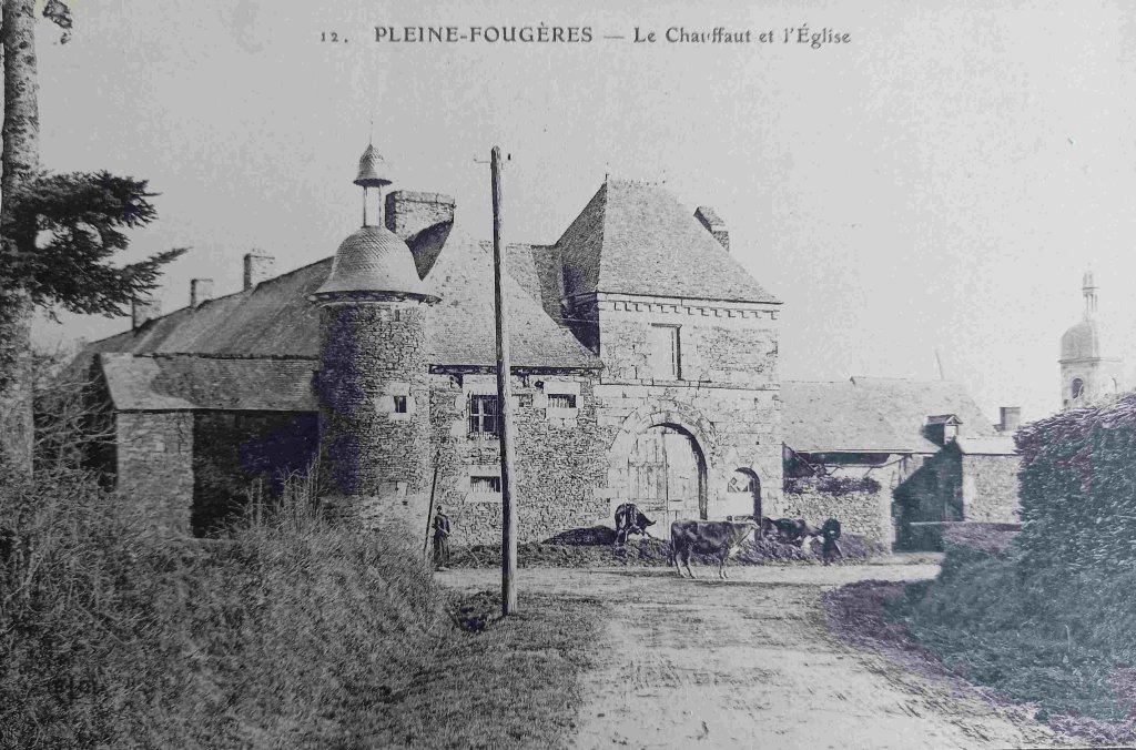 12 - Pleine Fougères - le chauffaut et l'église.jpg