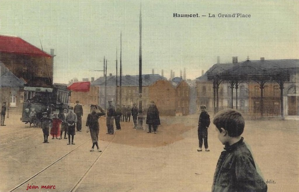 Hautmont - La Grand'Place.jpg