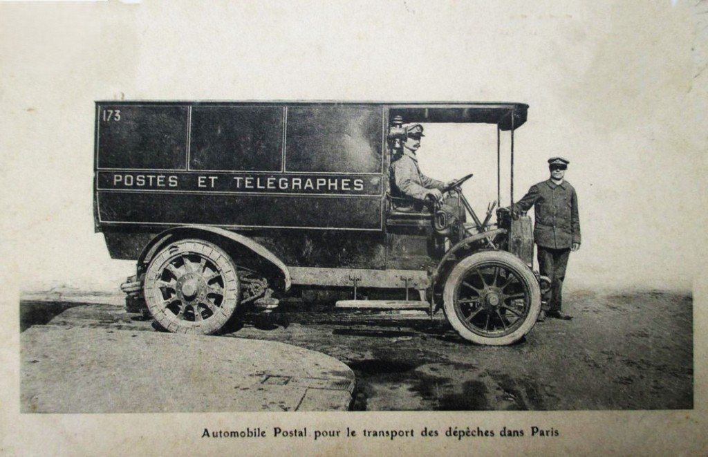 Automobile Postale.jpg