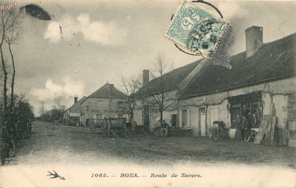 58-Bona - Route de Nevers - 1085 l'Hirondelle.jpg