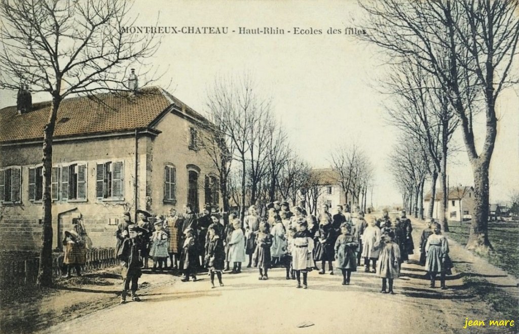 Montreux-Château - École des Filles.jpg