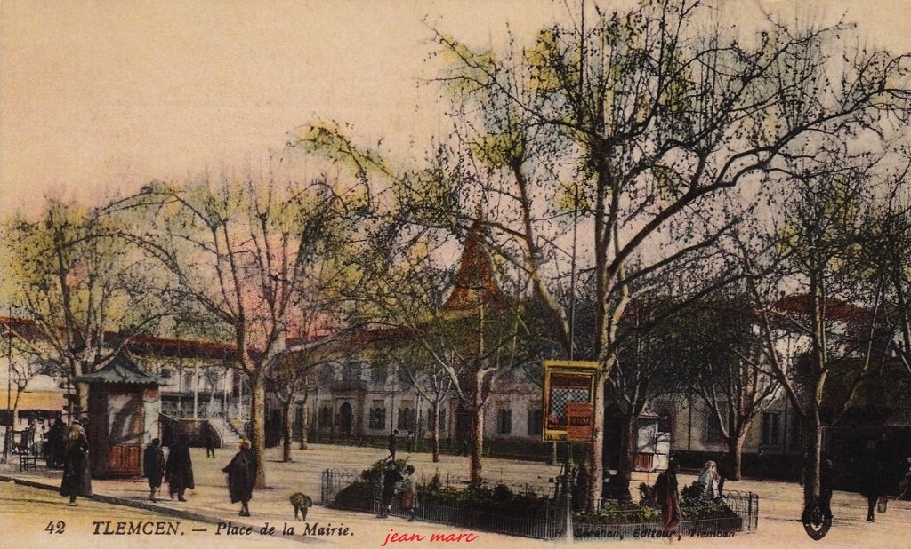 Tlemcen - Place de la Mairie (Lévy fils et Cie).jpg