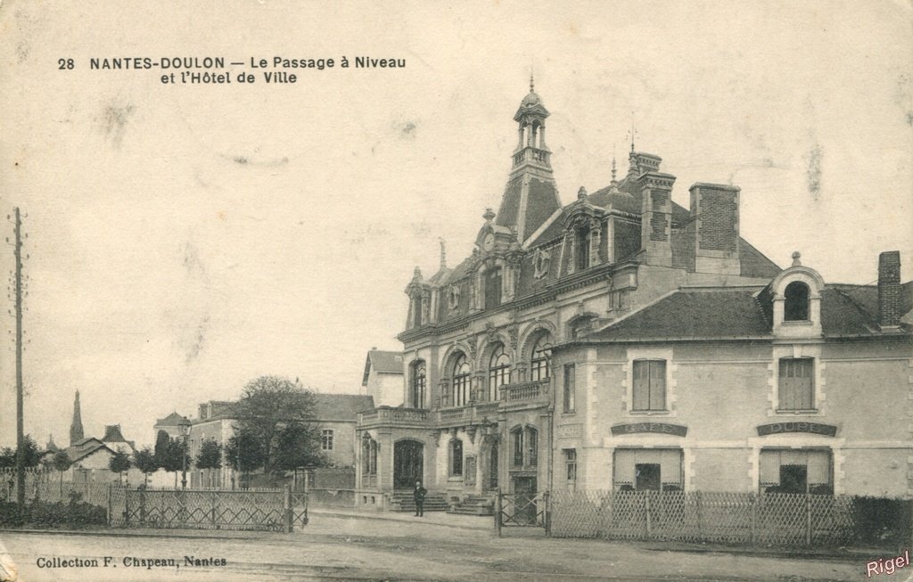 44-Nantes - Doulon - PN et Hotel de Ville - 28 Collection F Chapeau.jpg