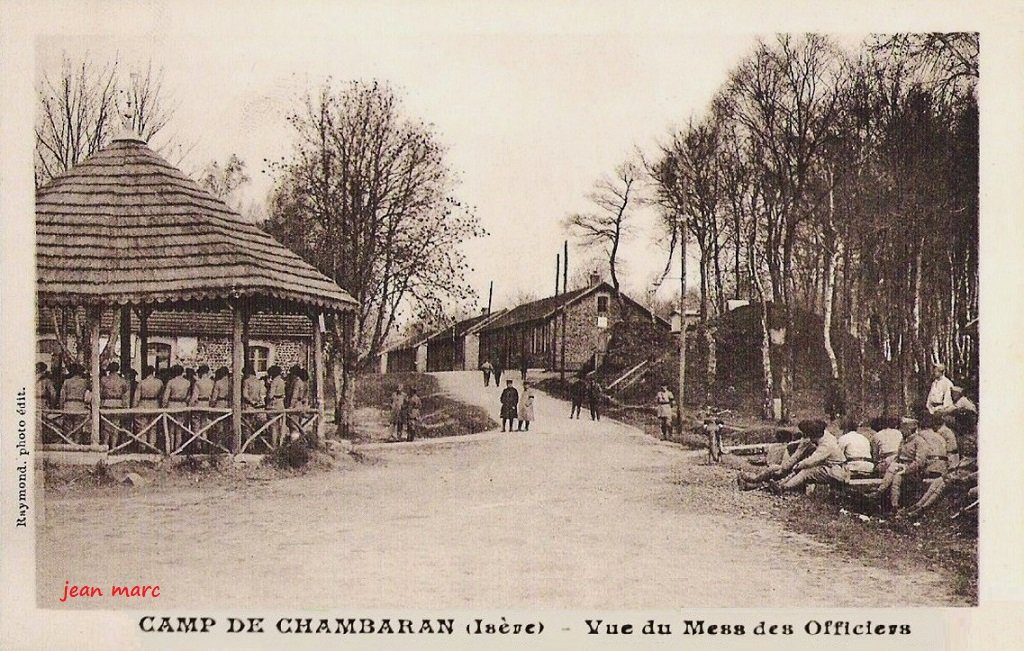Camp de Chambaran - Vue du Mess des Officiers.jpg