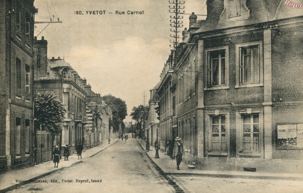 76-Yvetot - Rue Carnot - 180 Maison Delamare edit.jpg