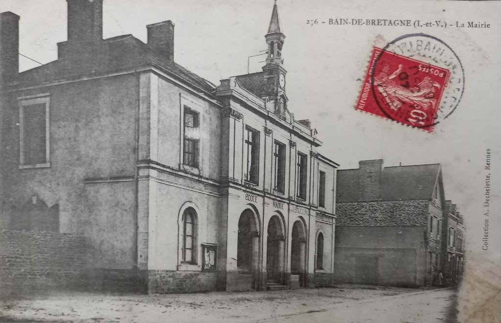 276 - Bain de Bretagne - la mairie dechelette.jpg