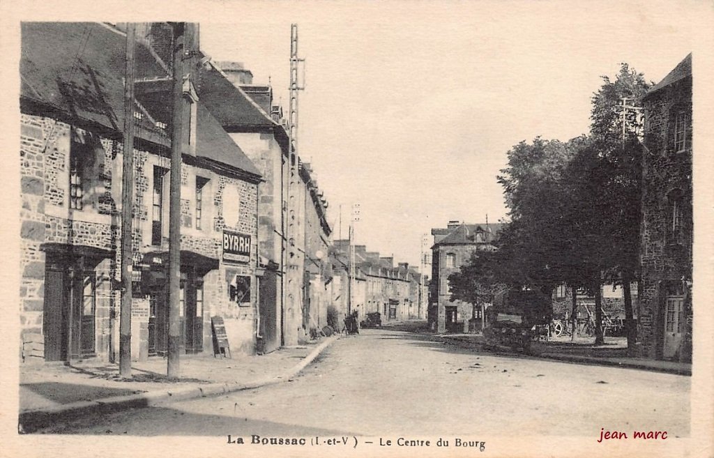 La Boussac - Le centre du bourg.jpg
