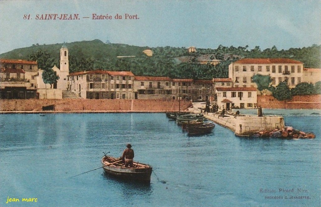 Saint-Jean-Cap-Ferrat - Entrée du Port.jpg