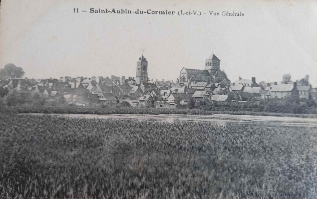 11 Saint Aubin du Cormier - vue générale.jpg