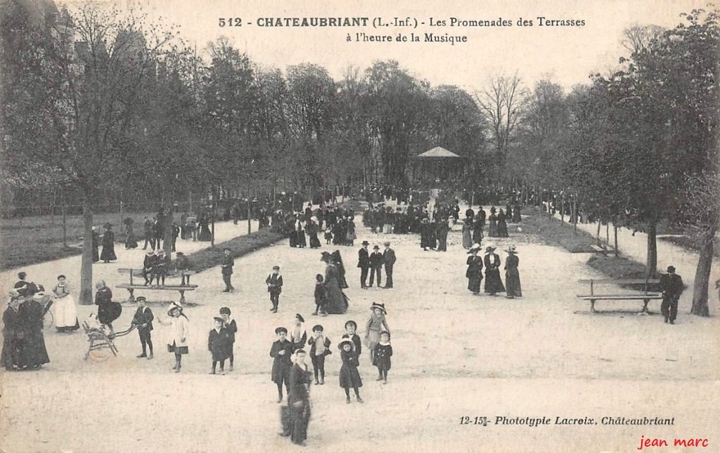 Châteaubriant - Les Promenades des Terrasses à l'heure de la musique.jpg