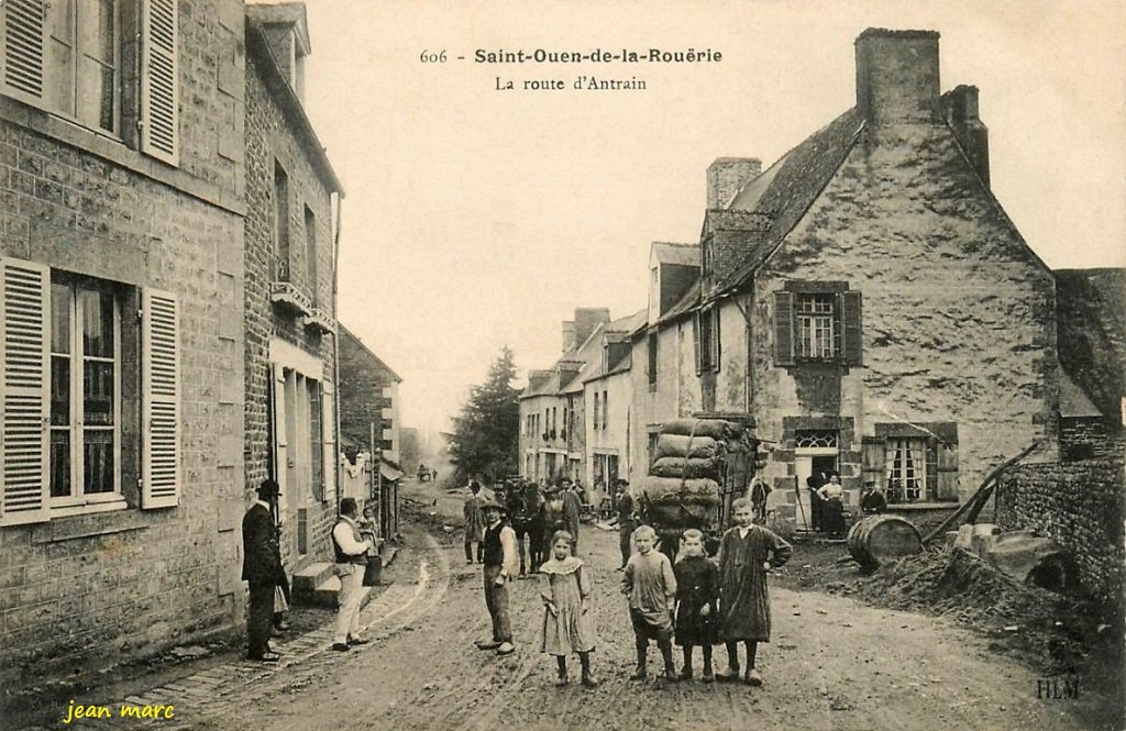 Saint-Ouen-la-Rouërie - La Route d'Antrain.jpg