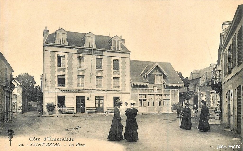 Saint-Briac - La Place.jpg