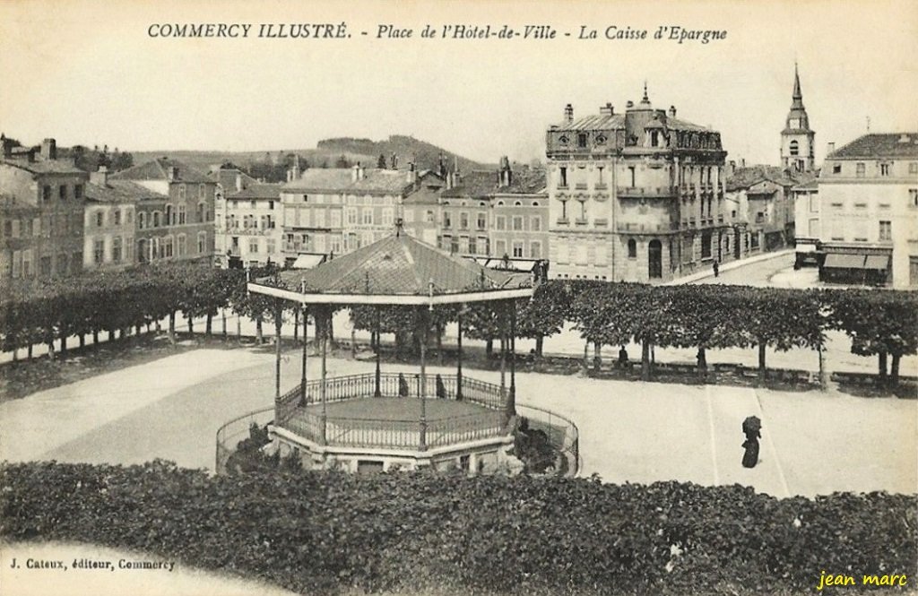 Commercy - Place de l'Hôtel de Ville - Caisse d'Epargne.jpg